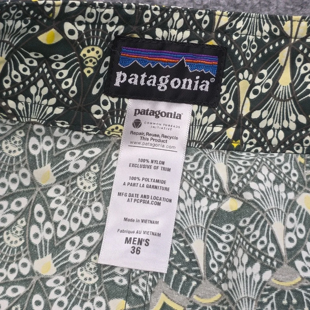 Patagonia Mens Wayfarer Boardshorts 36 Green Floral Swim Shorts Unlined
